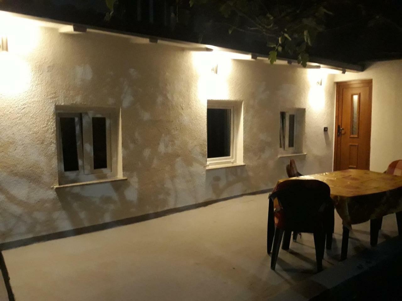 דירות אומאג Amalia מראה חיצוני תמונה