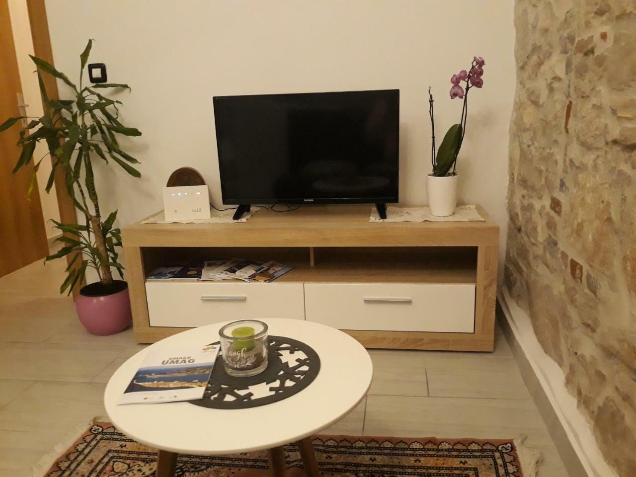 דירות אומאג Amalia מראה חיצוני תמונה